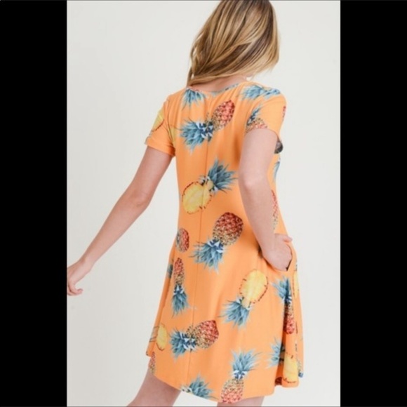 NWOT Pretty pineapple fit & flare dress - Picture 2 of 4